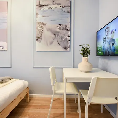 Elegant On Magheru Boulevard - The Art Of Living Simply ブカレスト