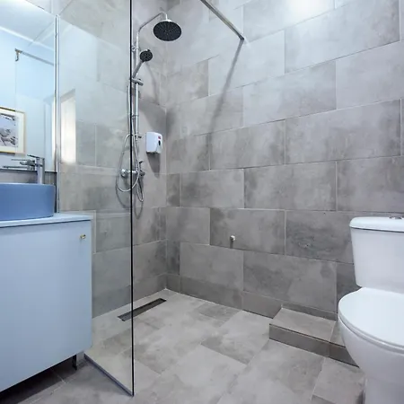 Apartment Elegant On Magheru Boulevard - The Art Of Living Simply Bukarest