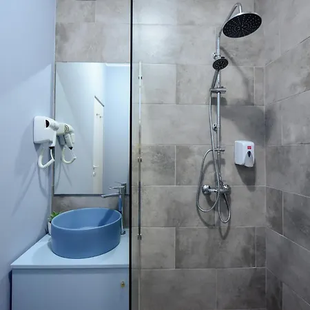 Elegant On Magheru Boulevard - The Art Of Living Simply *