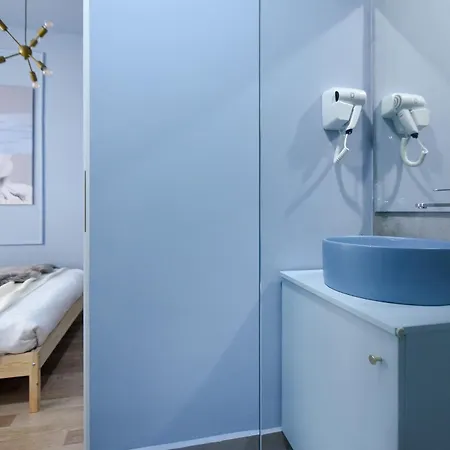 Elegant On Magheru Boulevard - The Art Of Living Simply * בוקרשט