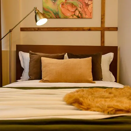 Elegant On Magheru Boulevard - The Art Of Living Simply דירה בוקרשט