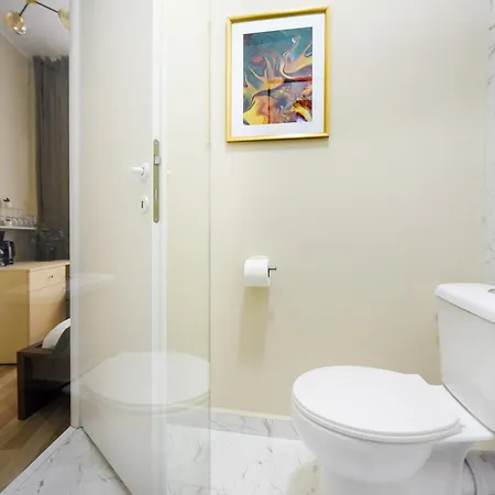 דירה Elegant On Magheru Boulevard - The Art Of Living Simply *