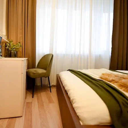 Elegant On Magheru Boulevard - The Art Of Living Simply Appartement *