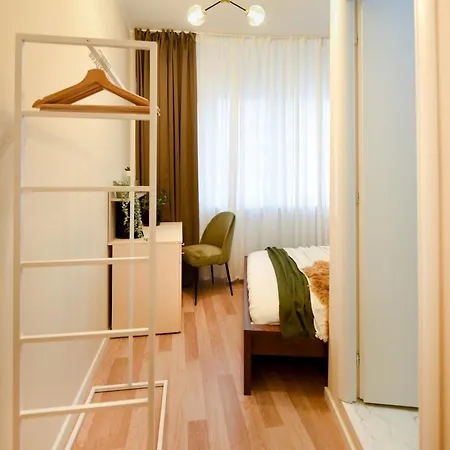 公寓 Elegant On Magheru Boulevard - The Art Of Living Simply 布加勒斯特