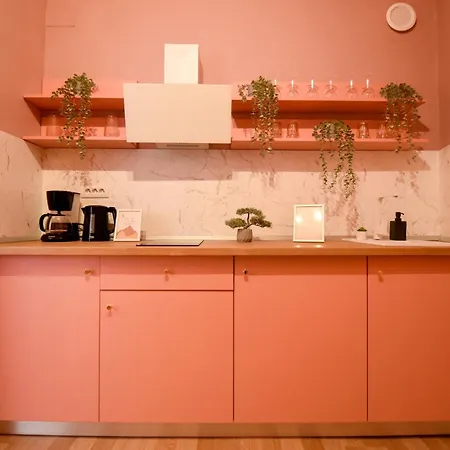 Elegant On Magheru Boulevard - The Art Of Living Simply Appartement *