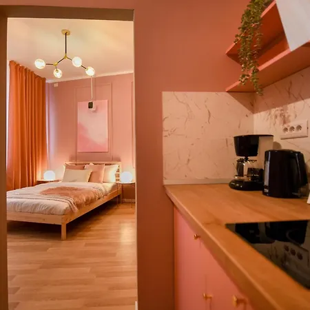 Elegant On Magheru Boulevard - The Art Of Living Simply