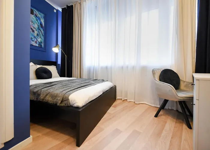 Apartment Elegant On Magheru Boulevard - The Art Of Living Simply *