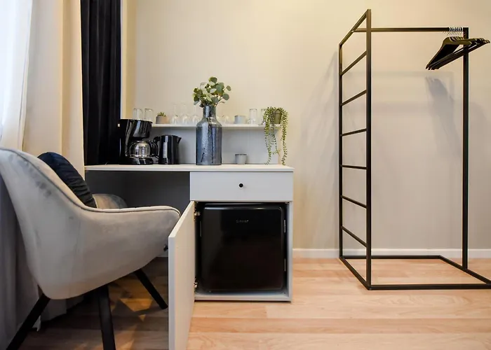 Elegant On Magheru Boulevard - The Art Of Living Simply