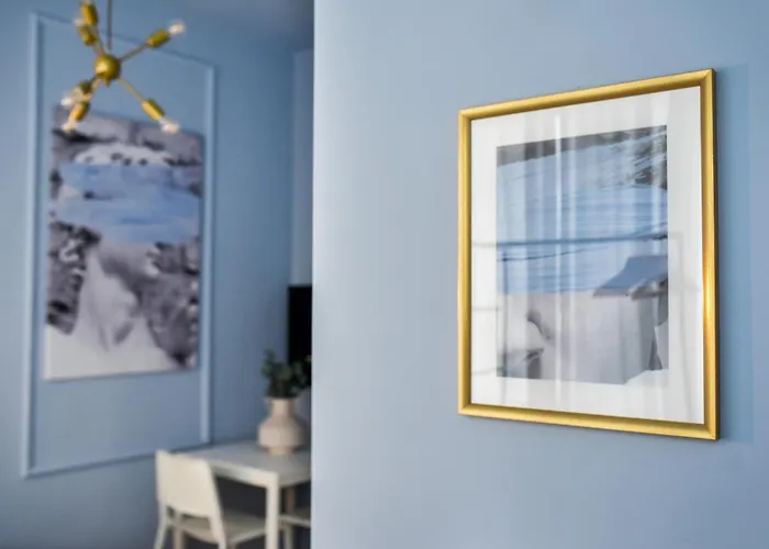 Apartament Elegant On Magheru Boulevard - The Art Of Living Simply *