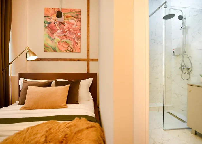 Apartament Elegant On Magheru Boulevard - The Art Of Living Simply *