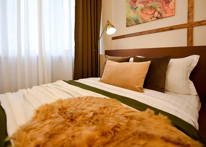 Apartament Elegant On Magheru Boulevard - The Art Of Living Simply *