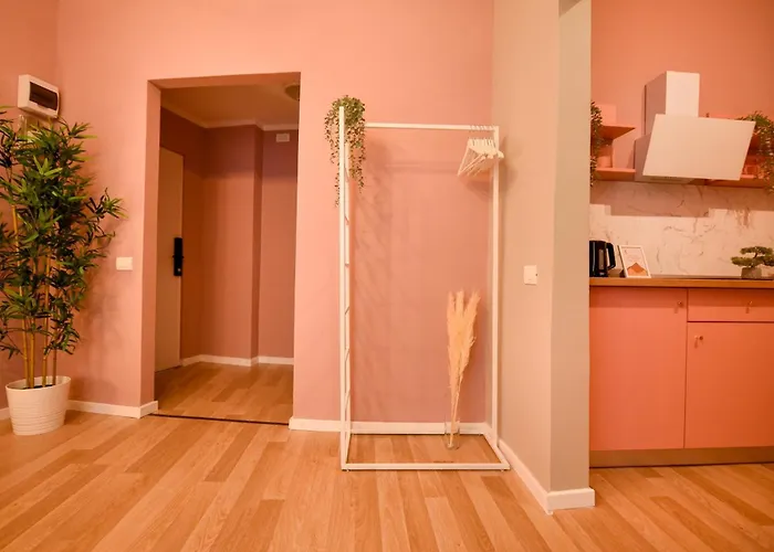 Apartament Elegant On Magheru Boulevard - The Art Of Living Simply *