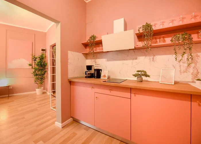 Elegant On Magheru Boulevard - The Art Of Living Simply Apartament