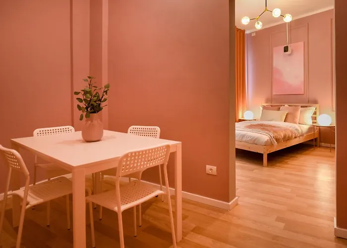 Apartament Elegant On Magheru Boulevard - The Art Of Living Simply *