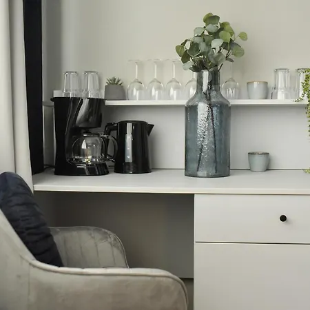 Elegant On Magheru Boulevard - The Art Of Living Simply * Bukareszt