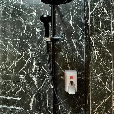 Apartament Elegant On Magheru Boulevard - The Art Of Living Simply