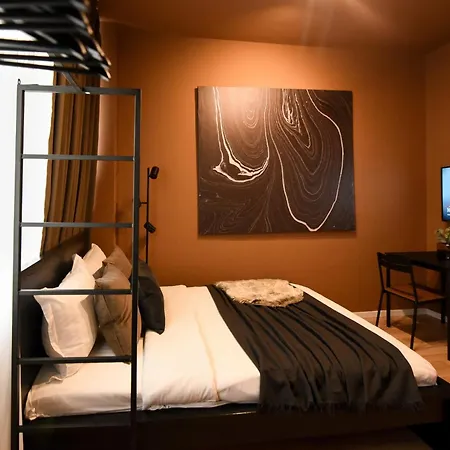 Elegant On Magheru Boulevard - The Art Of Living Simply * Bukareszt